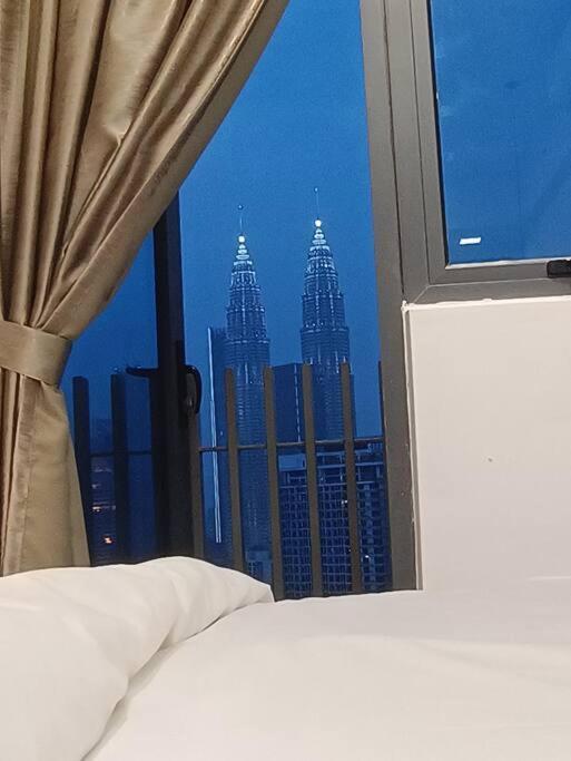 Appartement Cl 27A Insta Klcc View & Infinity Pool View à Kuala Lumpur Extérieur photo