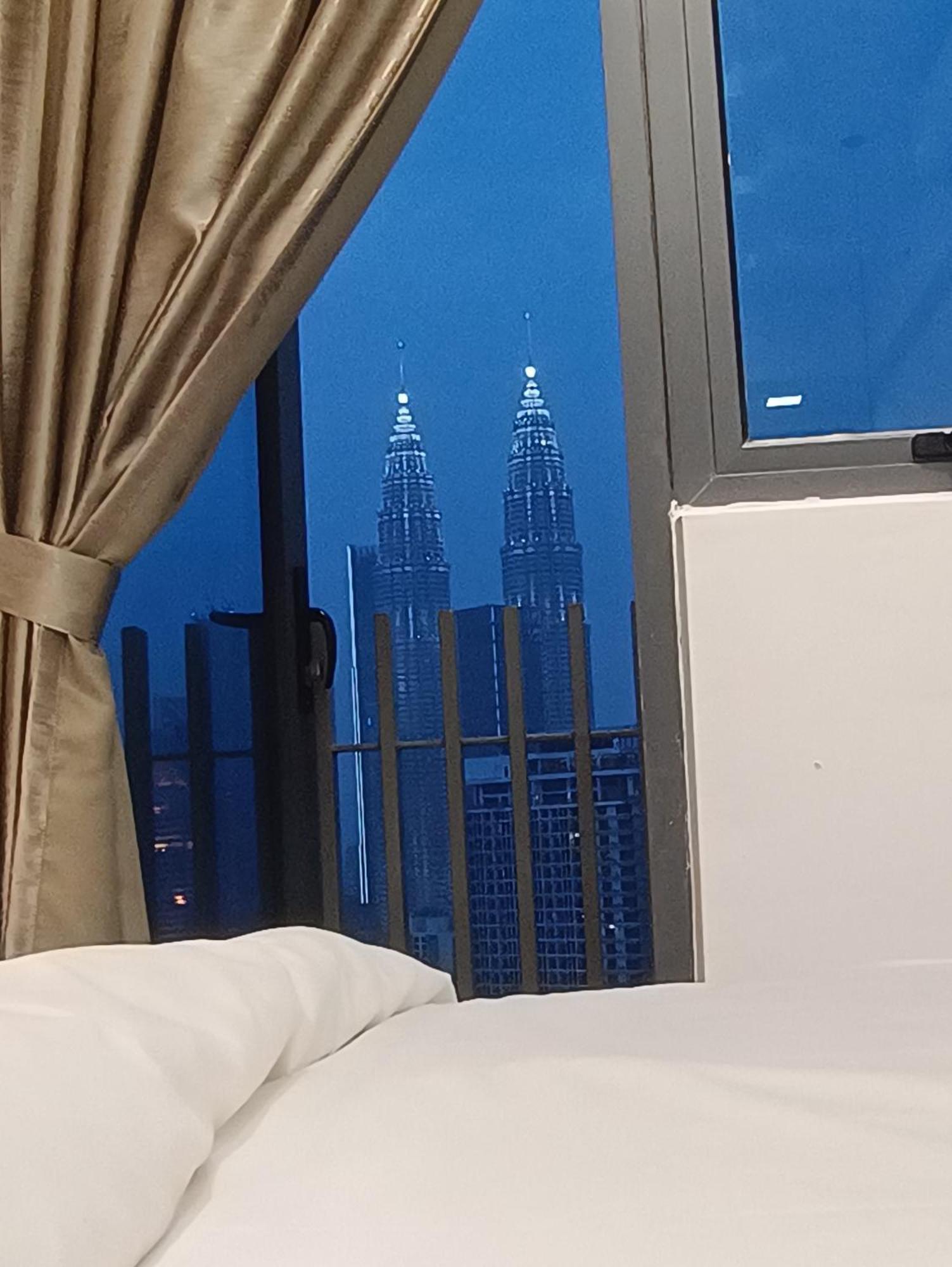Appartement Cl 27A Insta Klcc View & Infinity Pool View à Kuala Lumpur Extérieur photo